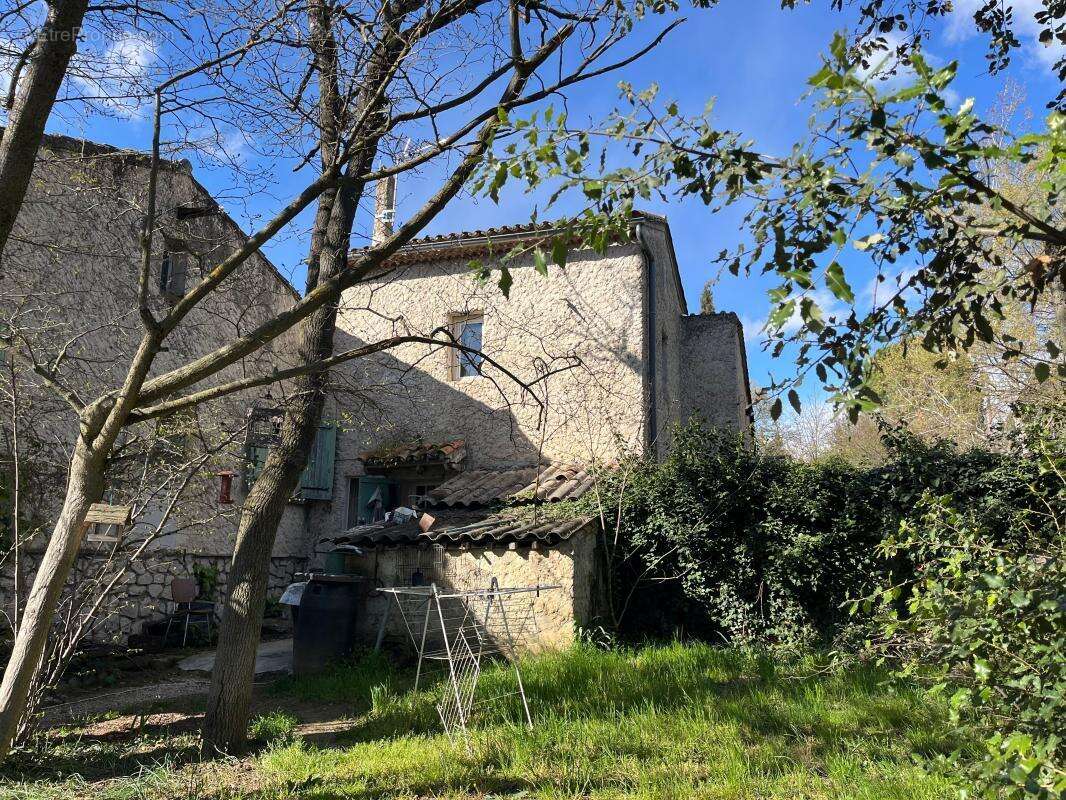 Appartement à VAISON-LA-ROMAINE