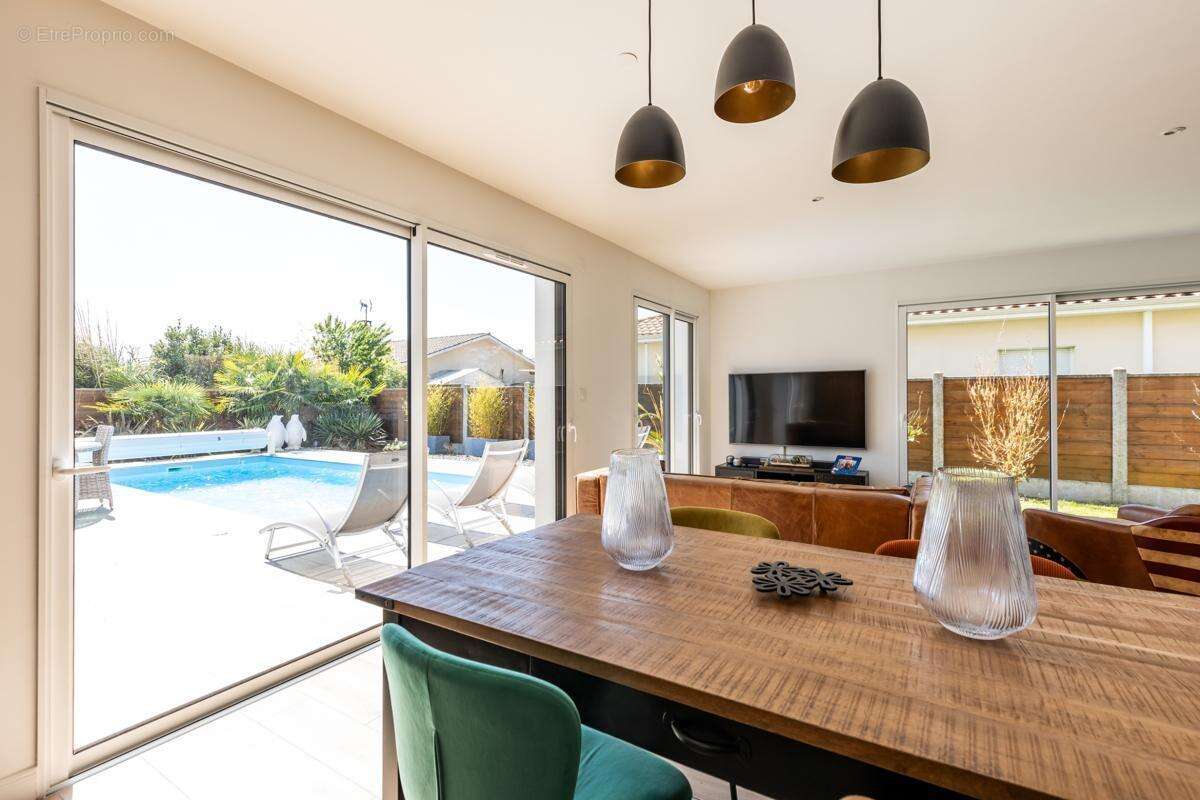 Maison à GUJAN-MESTRAS