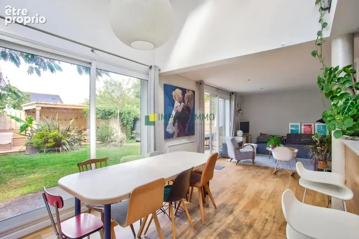 Maison familiale pleine de charme avec séjour de 37 m², jardin et pergola plein sud : un bien rare à Colombes ! - photo 5