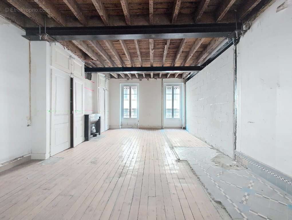 Appartements T3 à vendre Lyon 6ème de 61m2 - photo 3