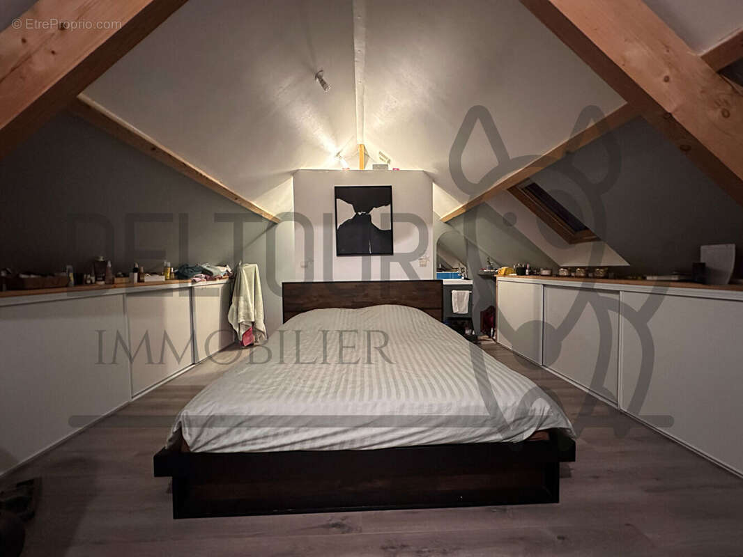 Maison à VILLENEUVE-LE-COMTE