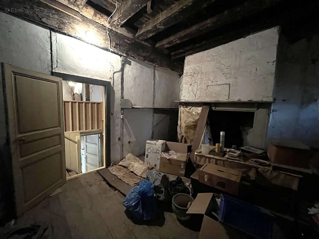 Maison à PERPEZAC-LE-BLANC