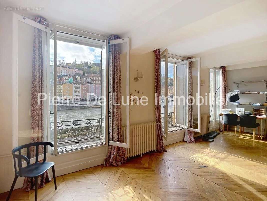 Appartement à LYON-1E