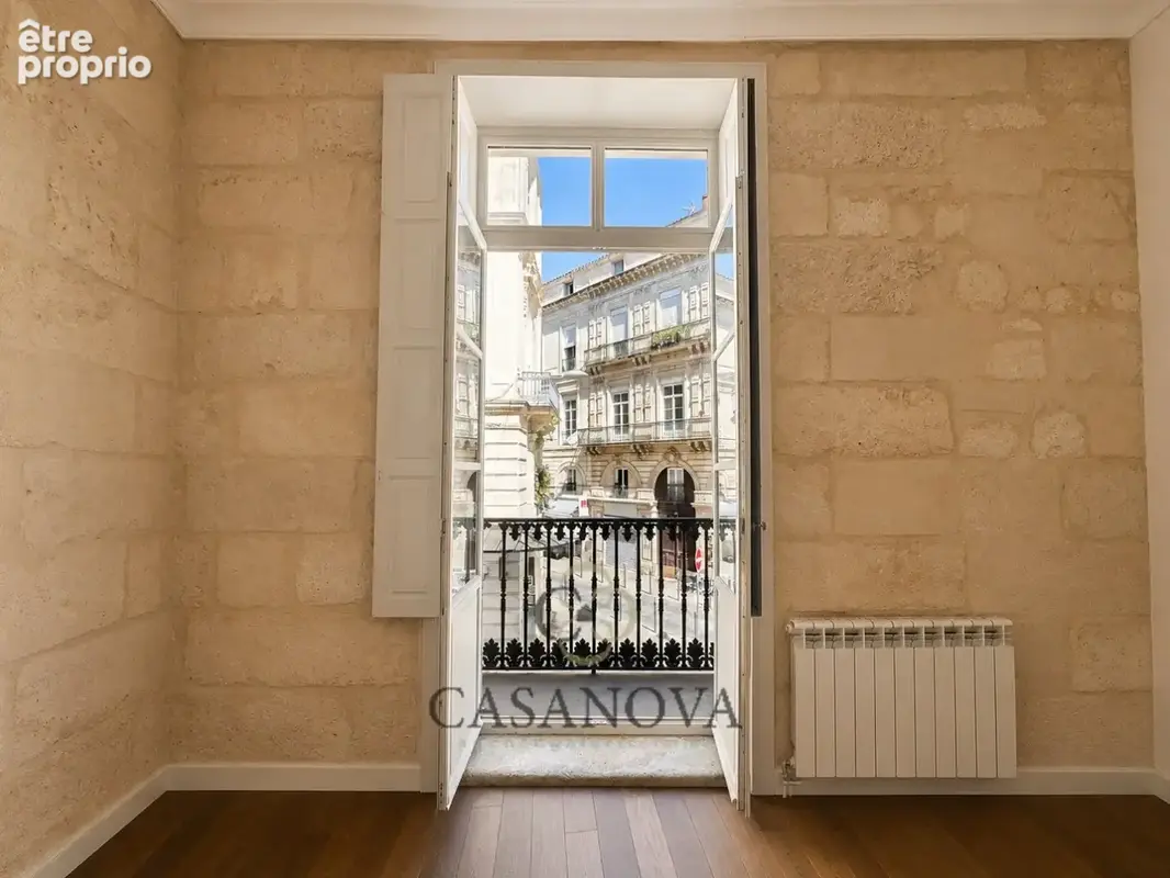 Appartement 3 pièces de caractère de 68 m² avec balcon au cur de l'Écusson à Montpellier - photo 7