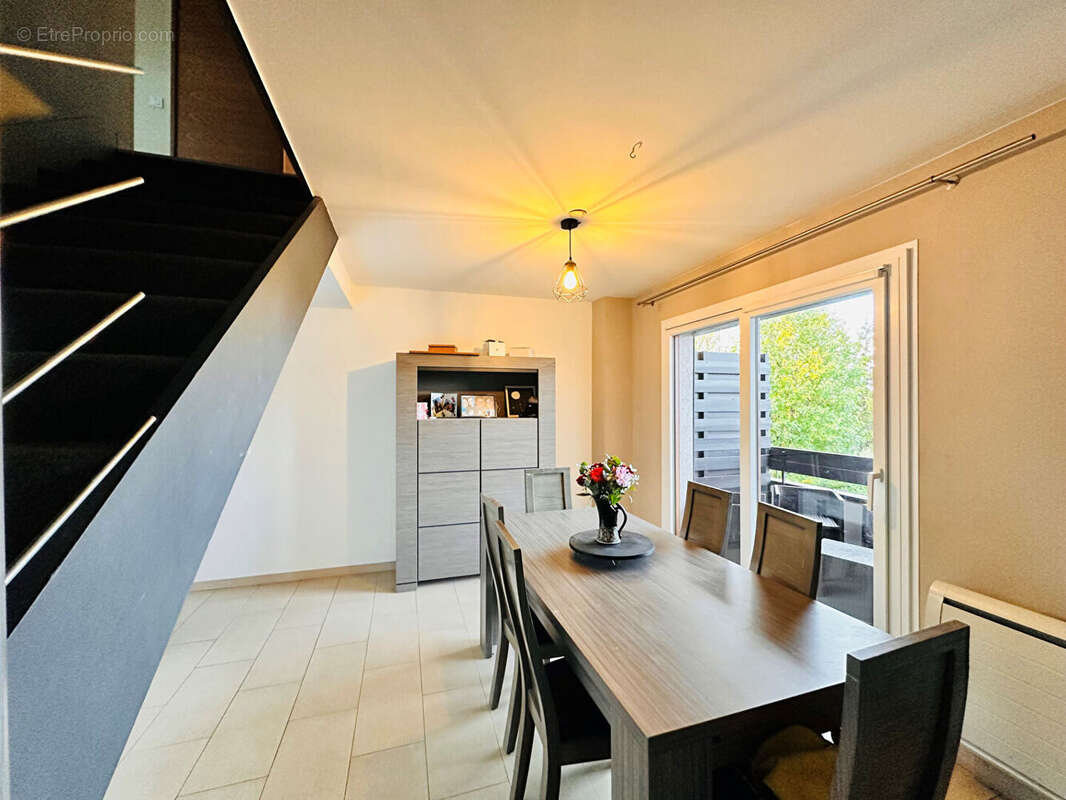 Appartement à DOUVAINE