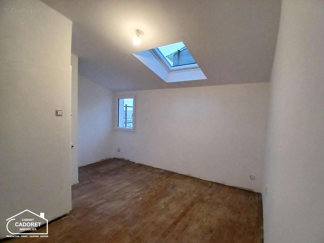   - Maison à PAIMBOEUF