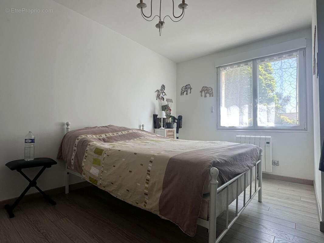 Maison 224 m² à Soissons-Sur-Nacey  - photo 8