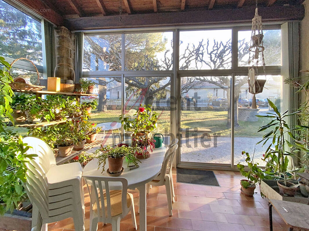 Maison à ROBION
