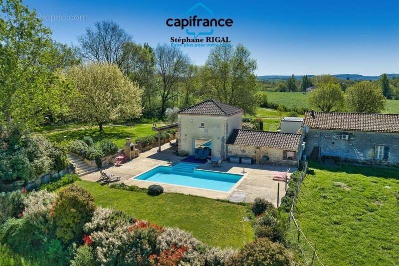 Propriete à vendre 11 pièces MONSEGUR (47) Propriété avec maison et maison d'amis de 260m2 habitables sur 12 757m² de terrain -  - photo 4