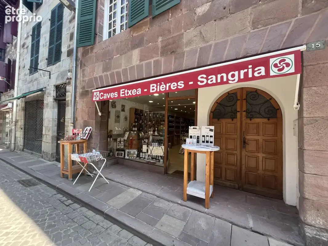 Photo 1 - Commerce à SAINT-JEAN-PIED-DE-PORT