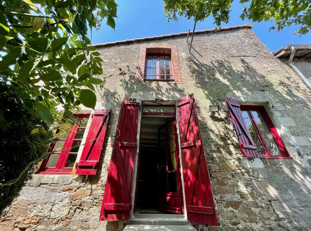 Maison à GORGES