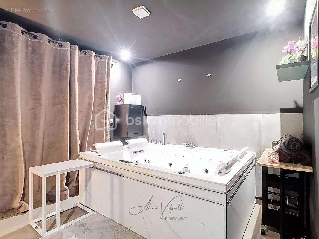 Esbly – investissement rare aux portes de disneyland paris – maison en monopropriété d’environ 111m² - photo 8