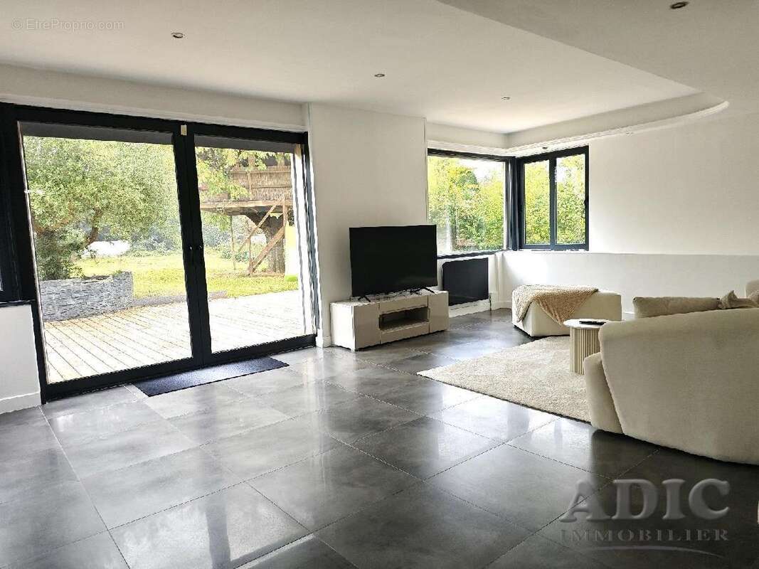 Maison à EVE
