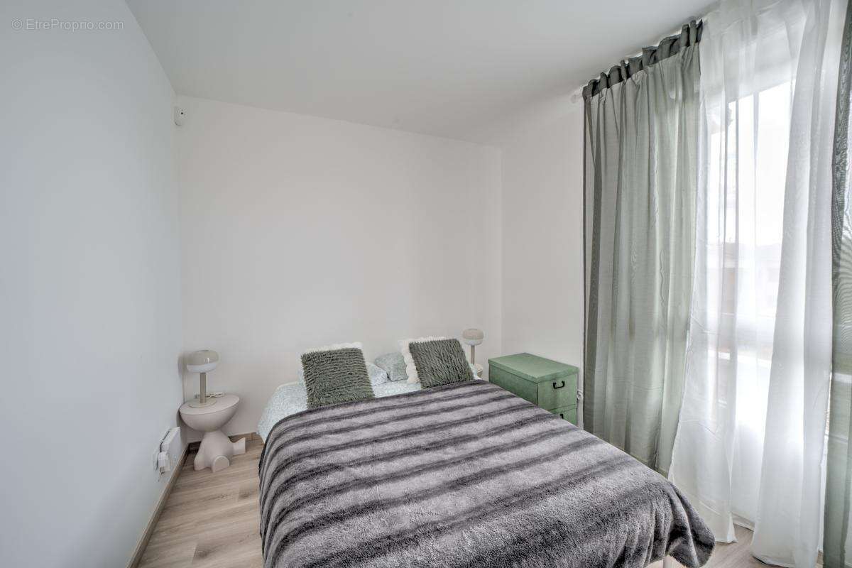 Appartement à CESSY