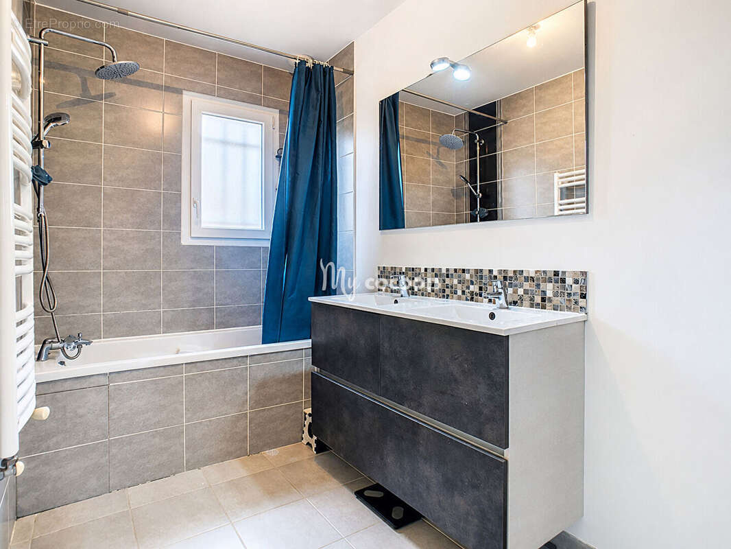 Maison - T4 - 85 m² - photo 11