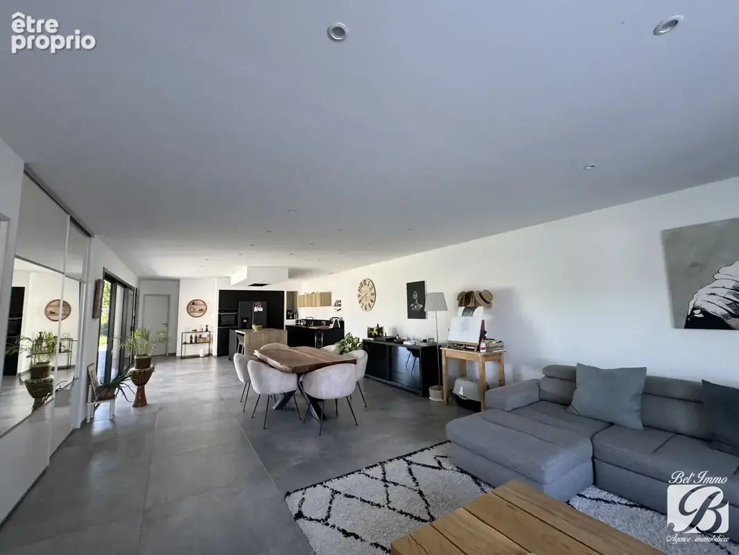Photo Maison à Beynost au prix de 629 000€