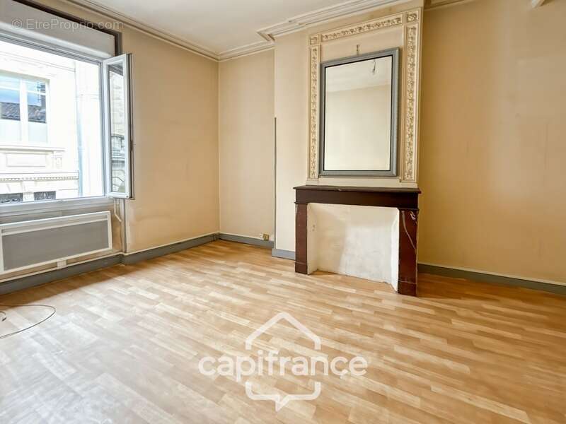 Appartement à BORDEAUX