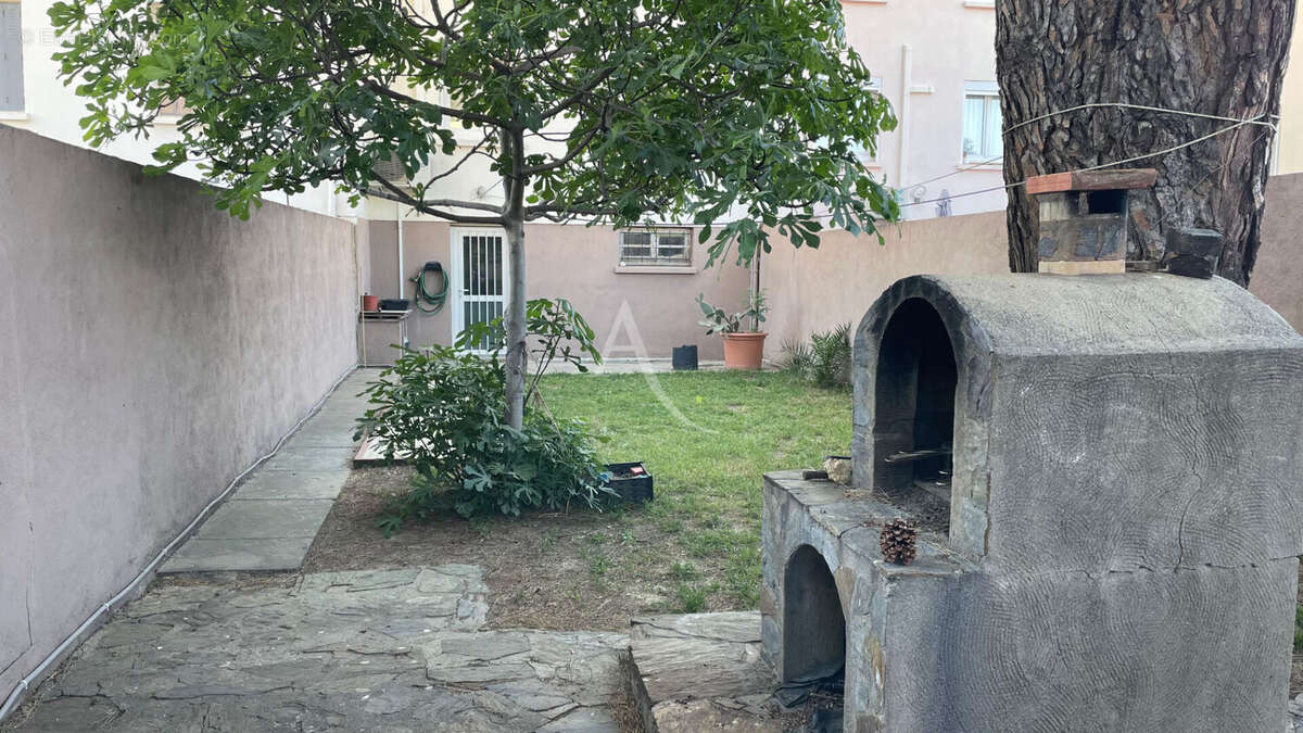 PERPIGNAN - SAINT ASSISCLE:  Maison F4 - 87 m² avec garage  et jardin ! - photo 11