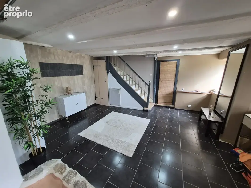 Maison de 150 m2 édifiée sur un terrain de 700 m2 - photo 6