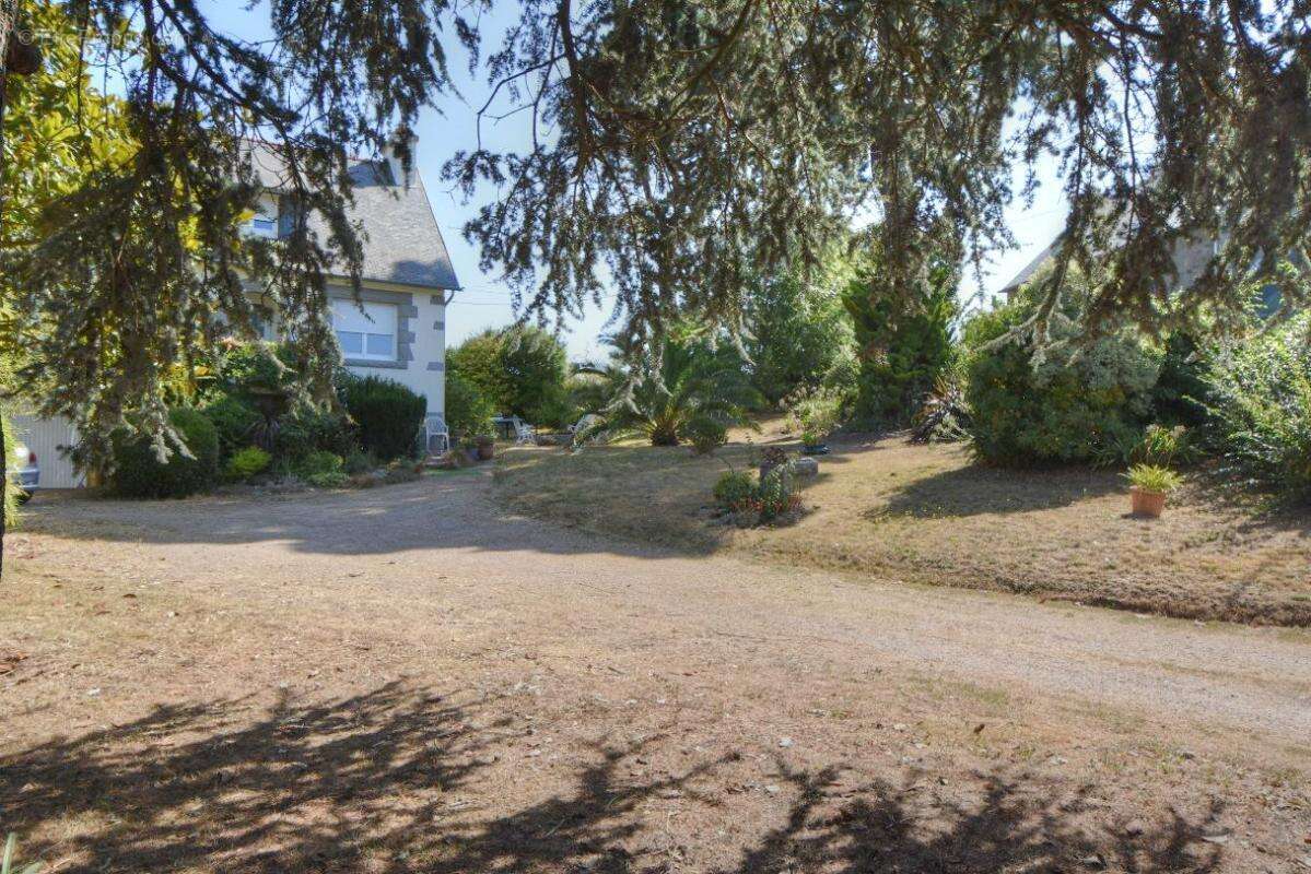 Maison 4 chambres  sur un terrain de 1100 m2  à 1 km de la plage - photo 12