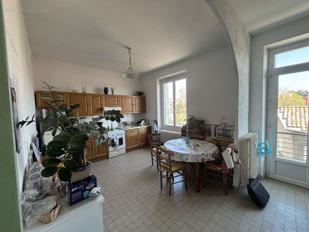 Appartement à AUBENAS