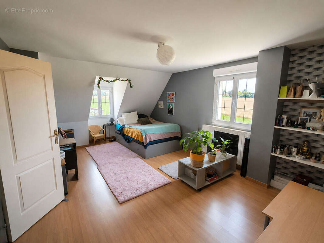 Pavillon individuel 4 chambres sous sol complet - photo 6