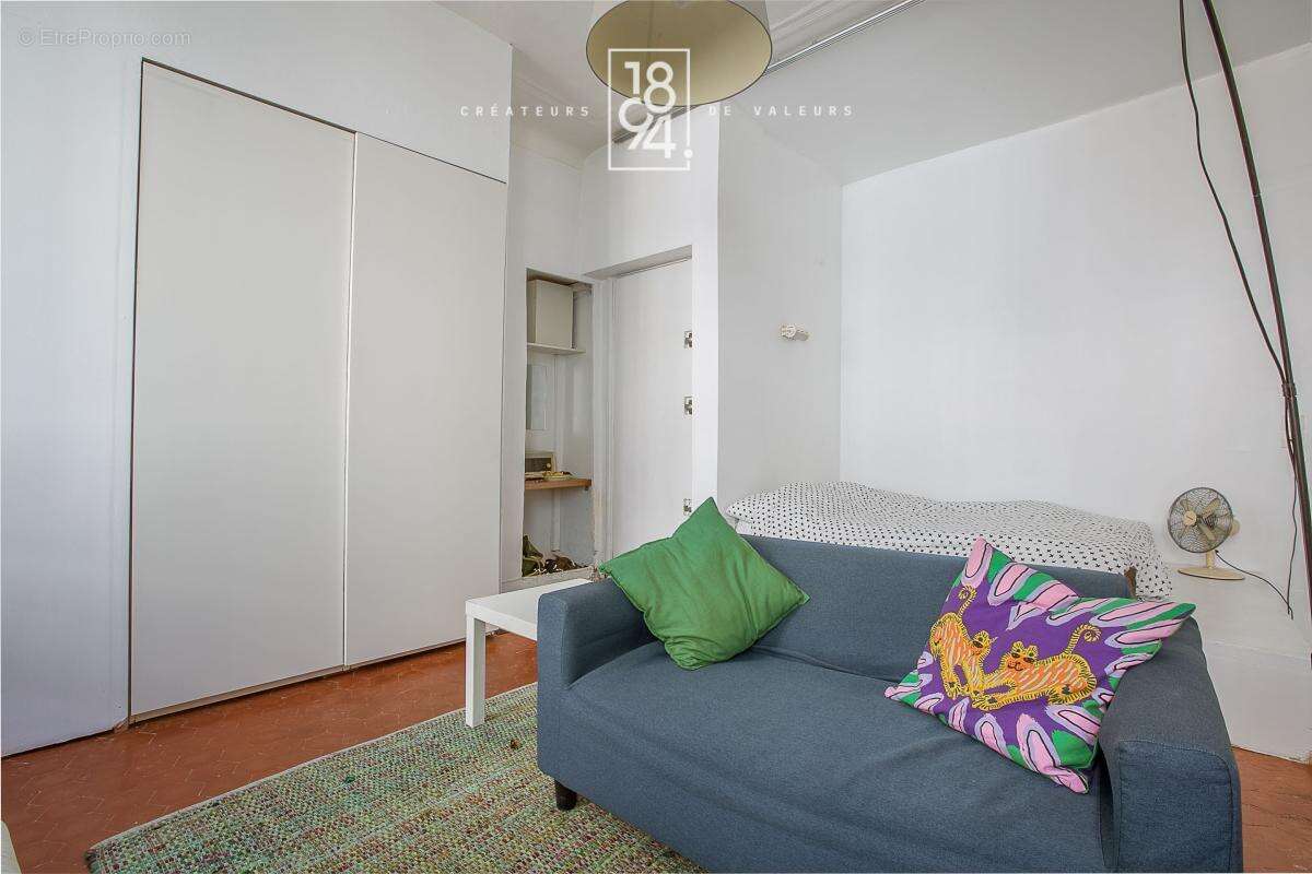 Appartement à MARSEILLE-1E