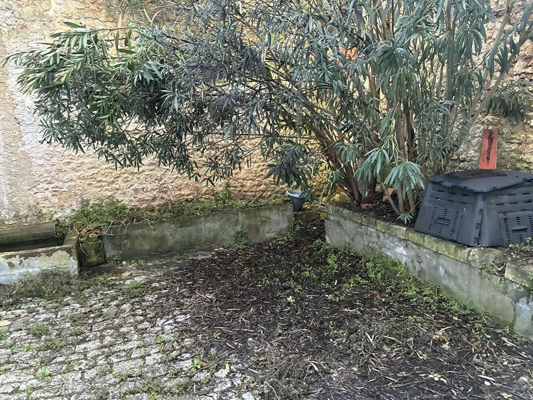 Appartement à MARENNES