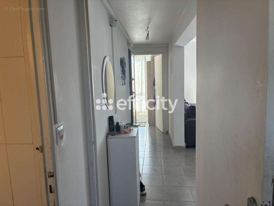 Appartement à MARSEILLE-15E