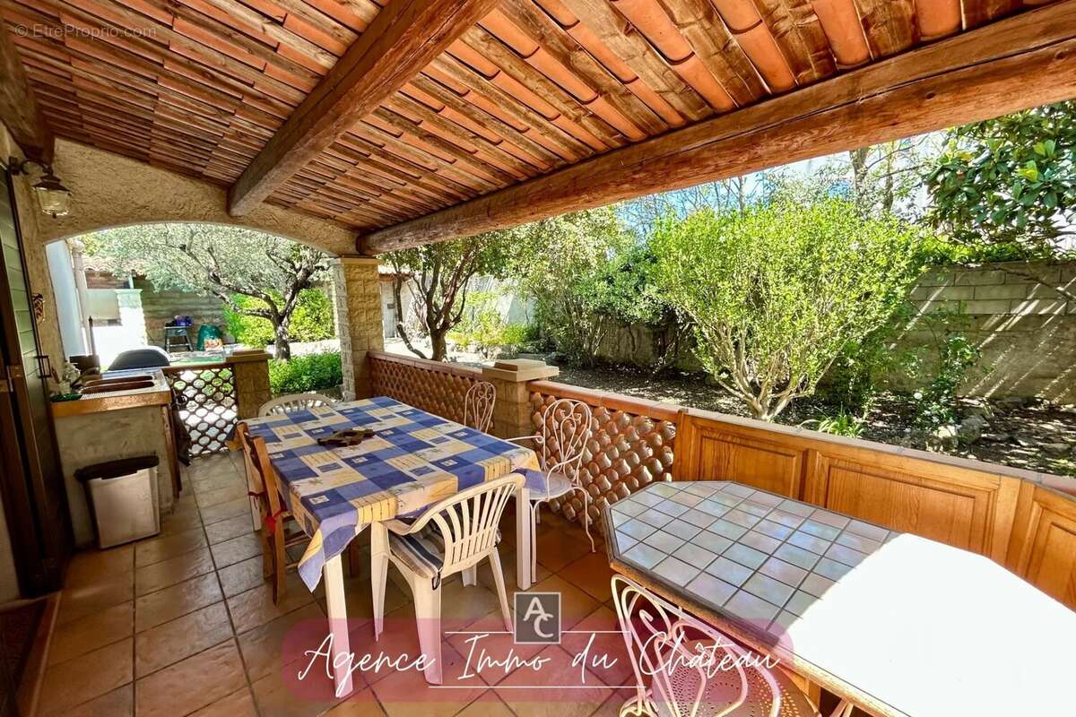 Maison à CAMPS-LA-SOURCE