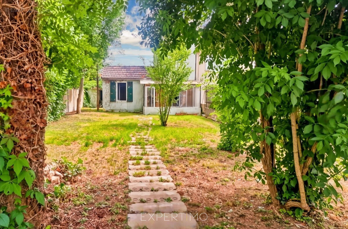Maison à PONTAULT-COMBAULT