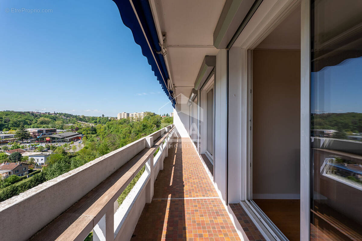 Appartement à SAINTE-FOY-LES-LYON