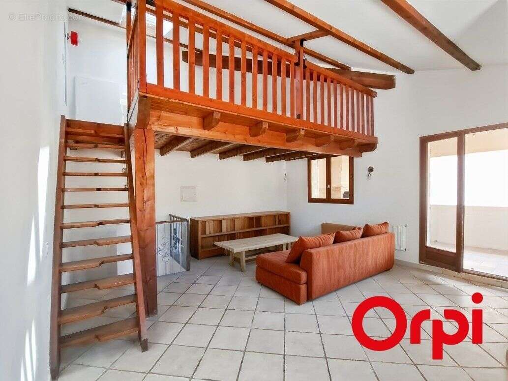 Maison à MEYRARGUES