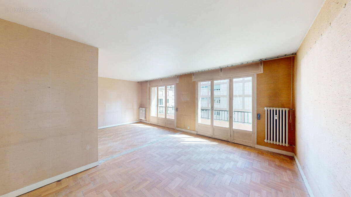 Appartement à LYON-6E