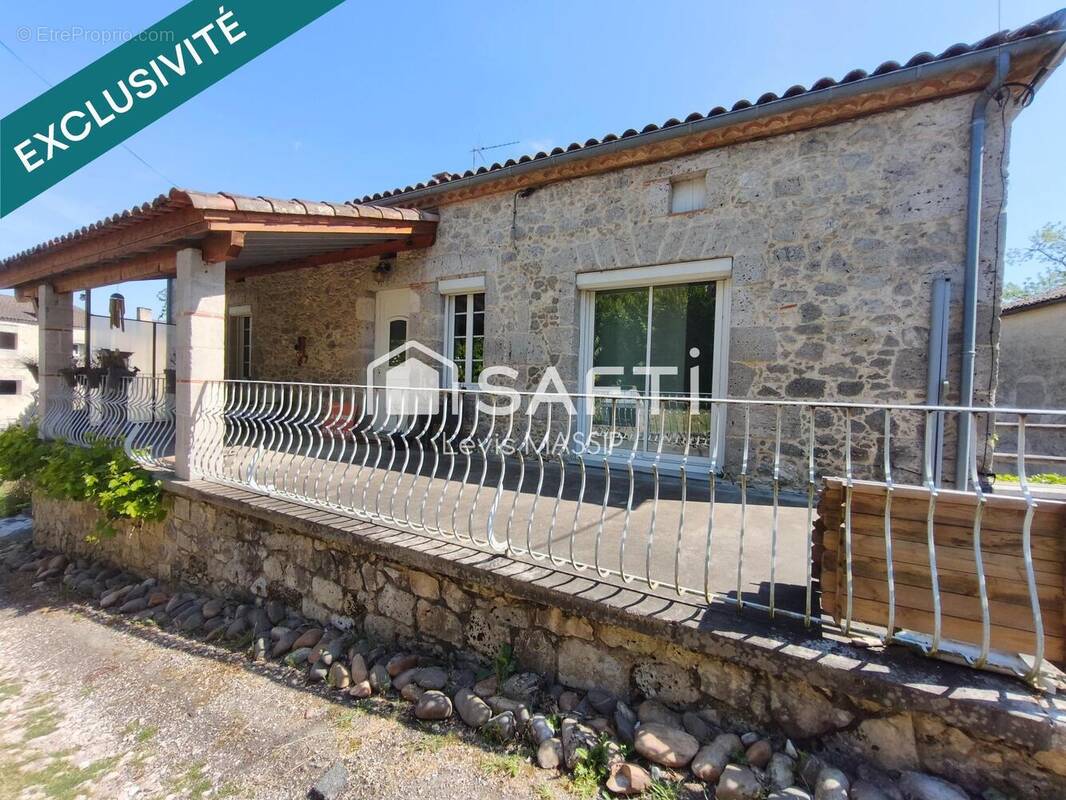 Photo 1 - Maison à LAVARDAC