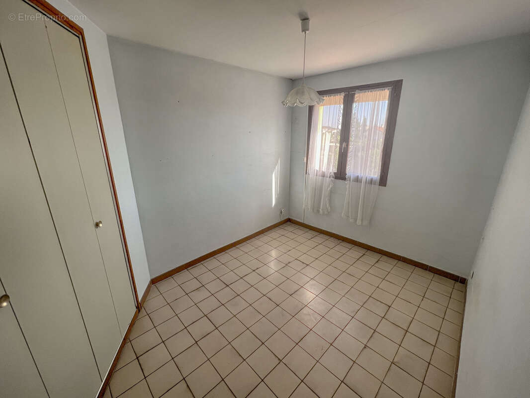 Cournonterral   Villa d'Architecte T5 (135 m2) + Dépendance (65 m2) - photo 8