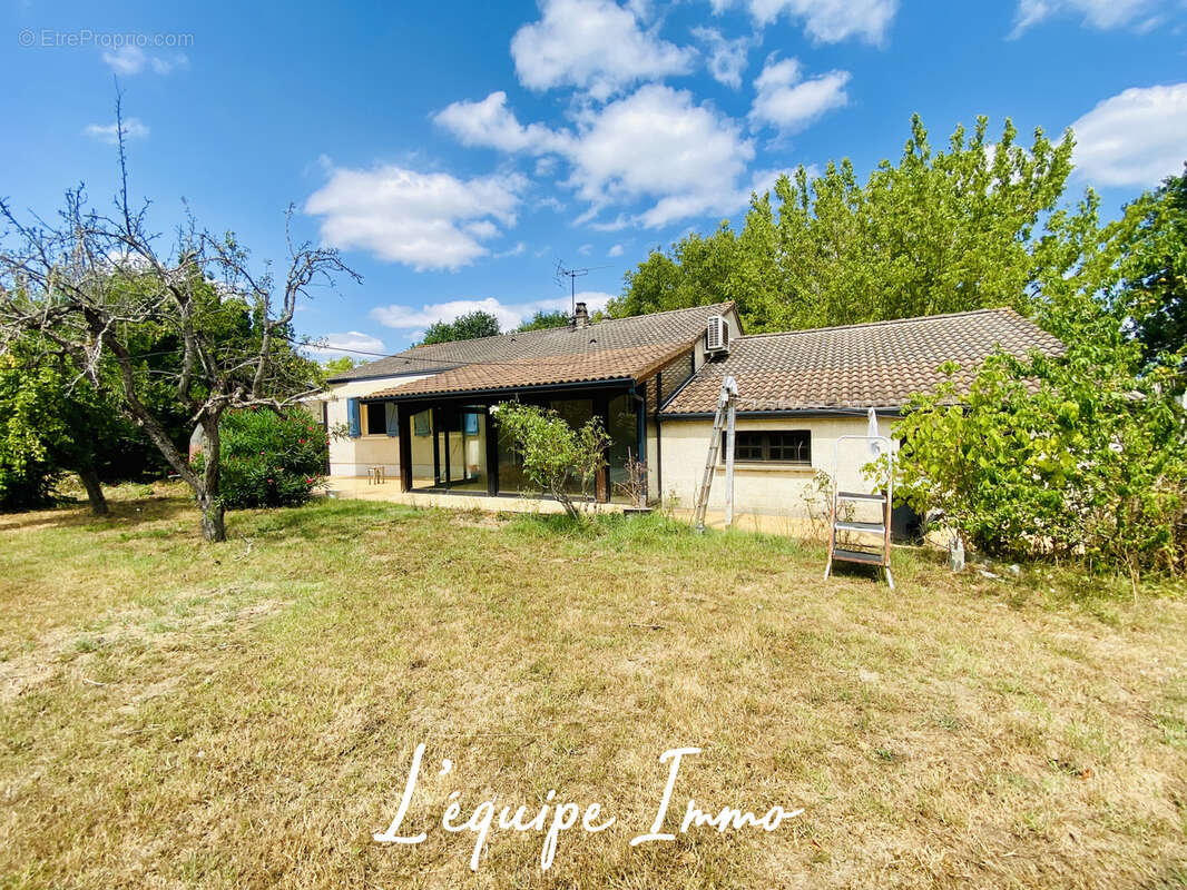 Maison T4 sur terrain arboré avec piscine et garage - photo 17