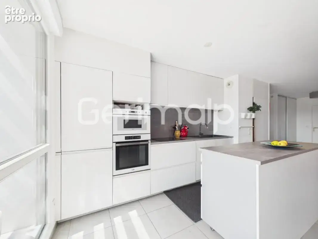 Vente - Appartement - 5 pièces + cuisine - 115 m² - 599 000 € - - photo 8