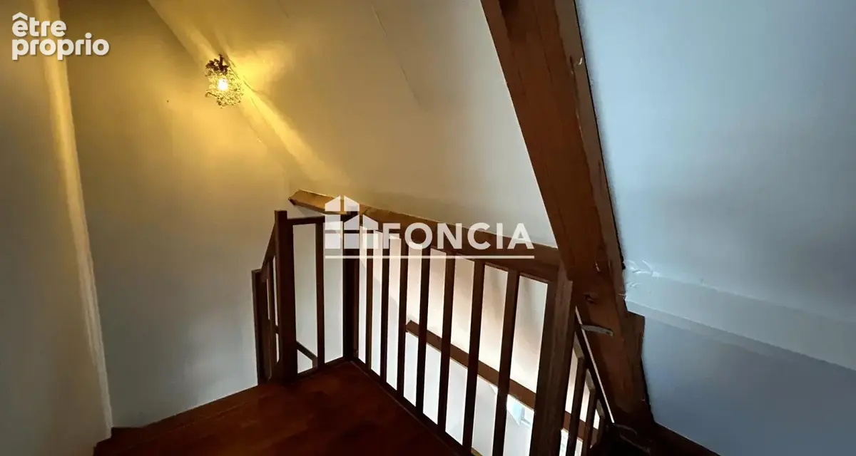 Chartres basse ville et 10 min de la gare - appartement de 2 pieces en duplex - photo 8