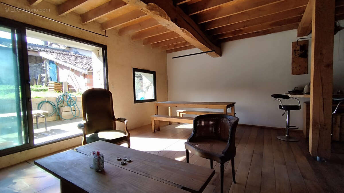 Maison à MAUVEZIN