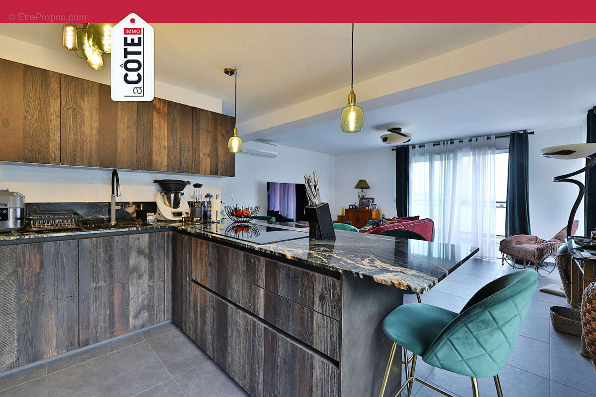 Appartement à CARRY-LE-ROUET