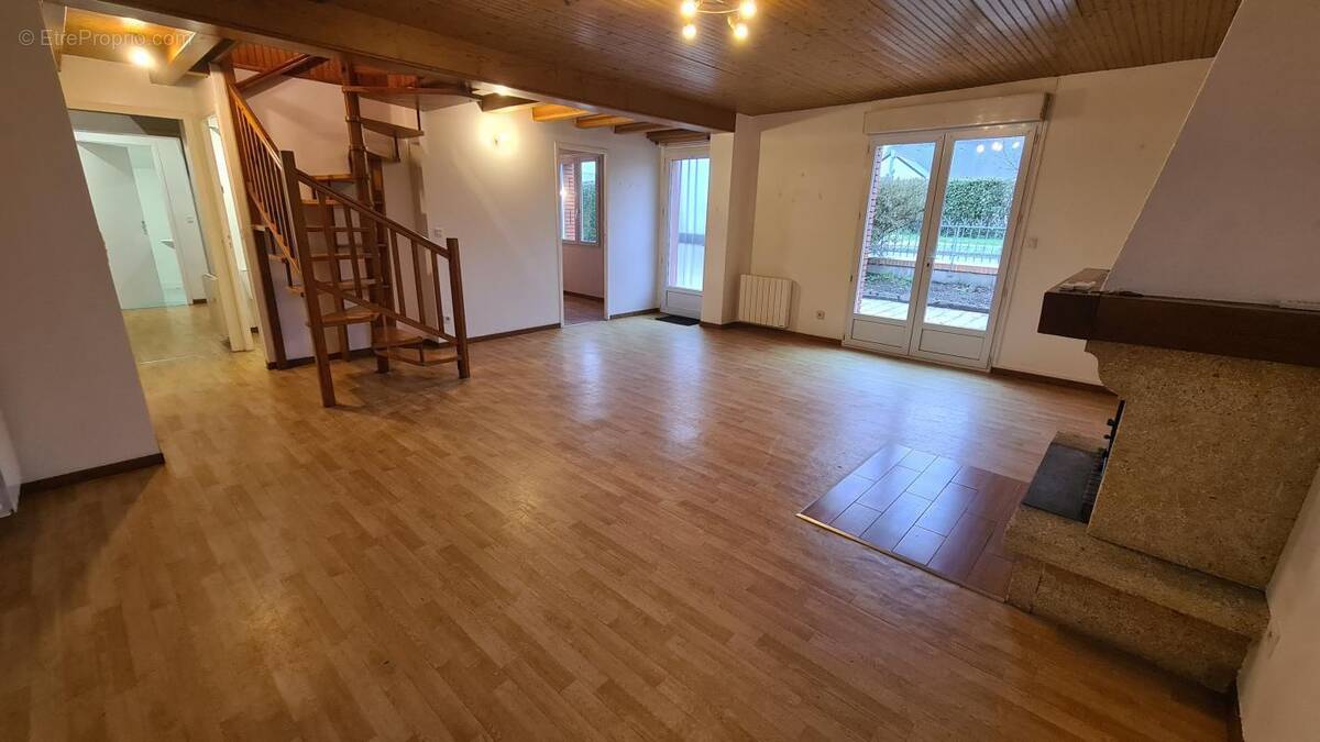 Maison à SAFFRE