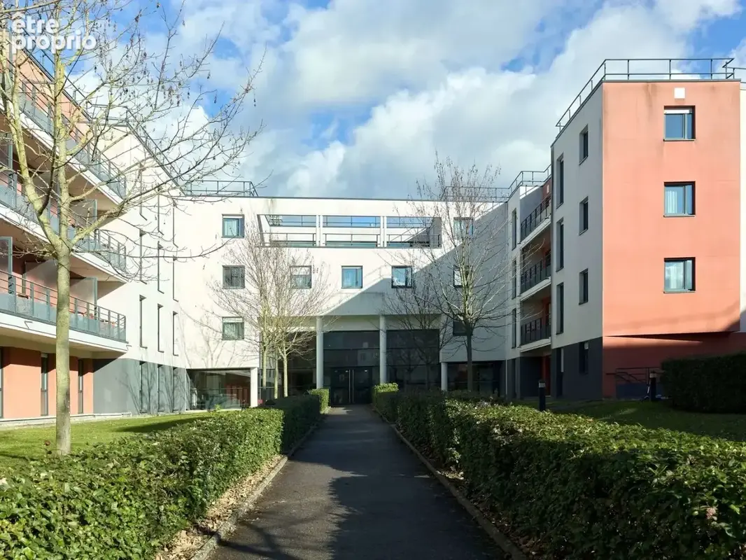 INVESTISSEMENT LOCATIF  Saint-Cyr-l'École  Résidence de Tourisme Zenitude Versailles Saint-Cyr-l'École - 7,55% de rentabilité - photo 1