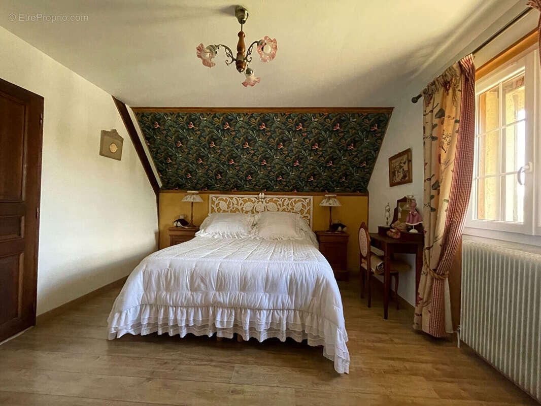 Maison à LE GUE-DE-LONGROI