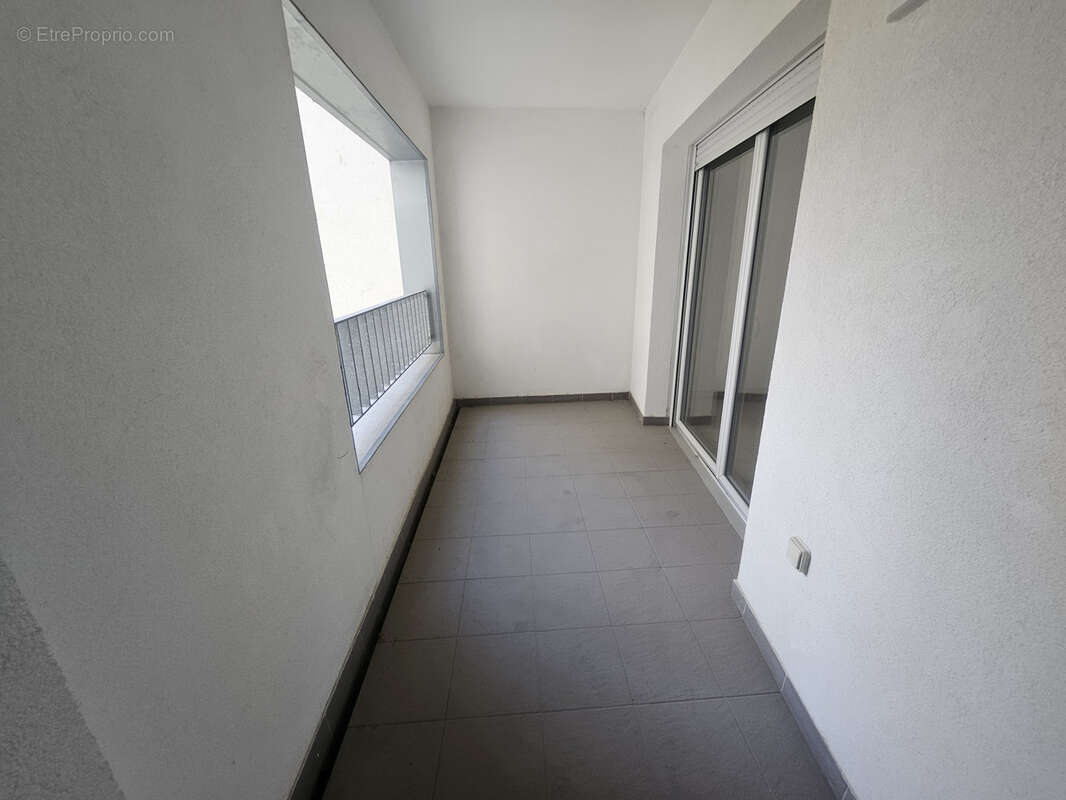 Appartement à MARSEILLE-3E