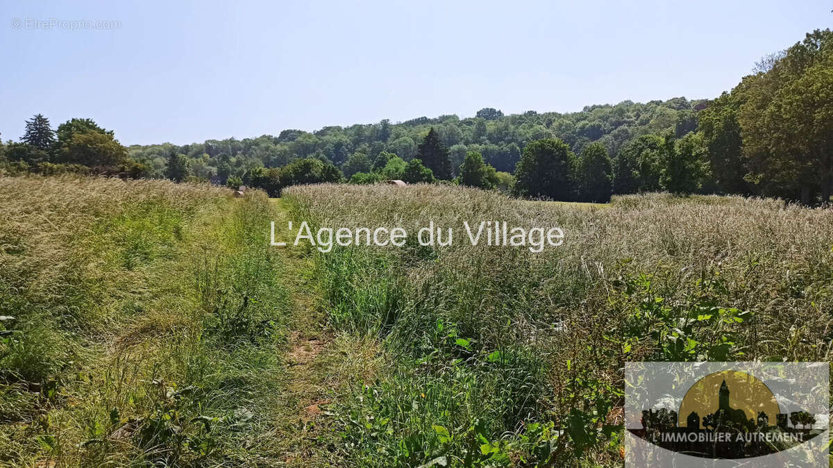 Terrain à SAINT-CREPIN-IBOUVILLERS