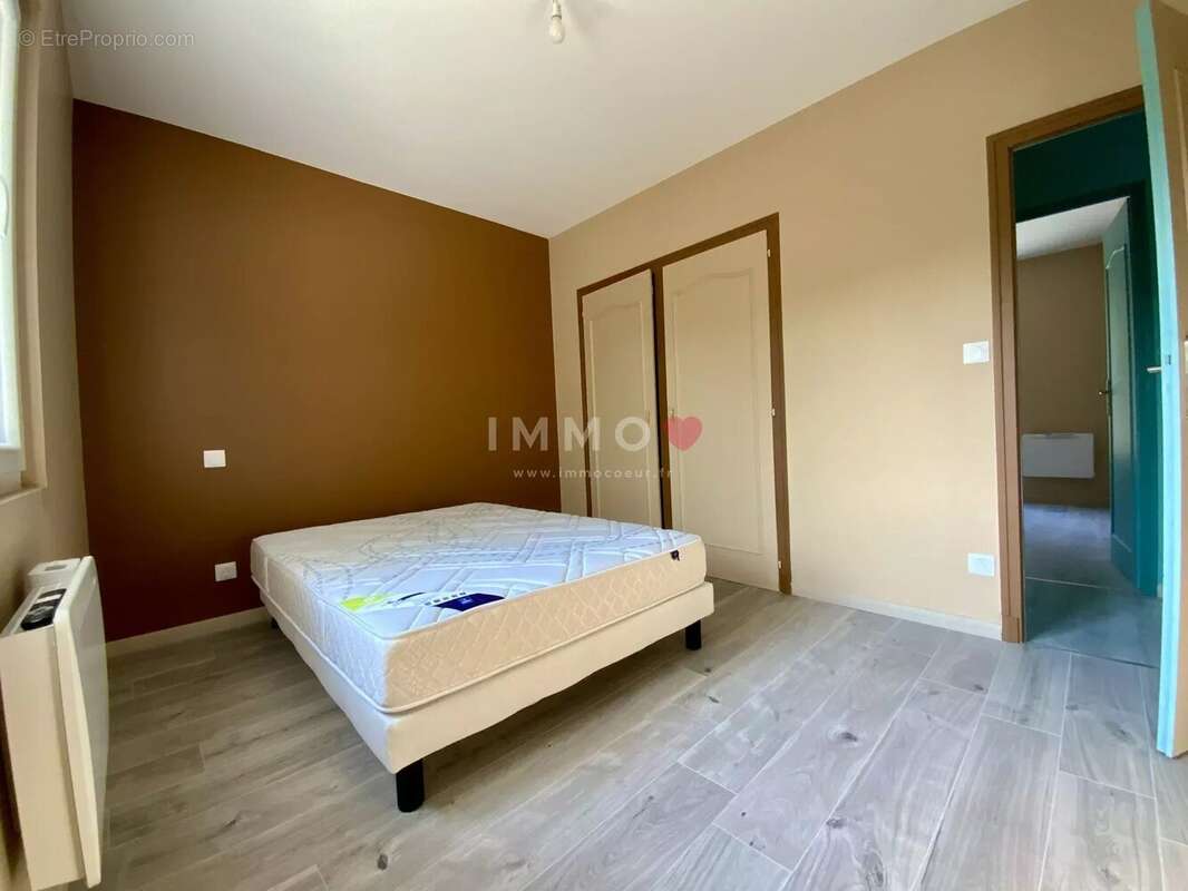 Maison de plain-pied rénovée – 3 chambres – Commerces et écoles à pied - photo 21
