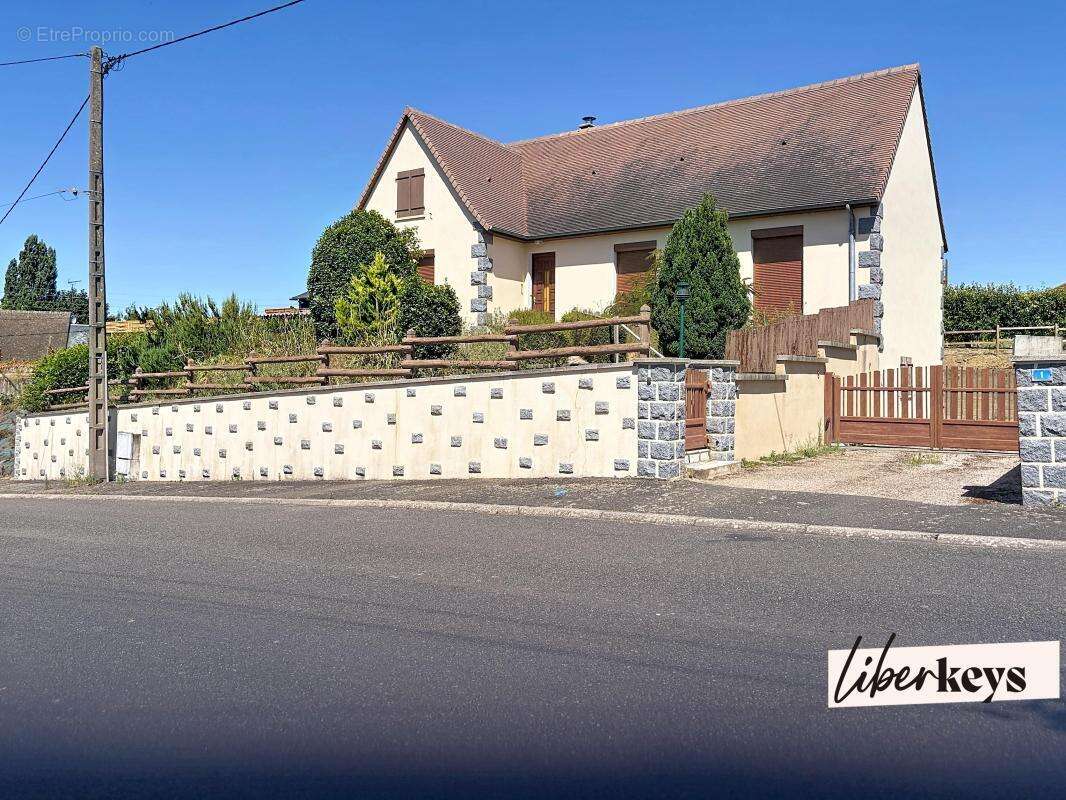 Maison Familiale 3 chambres avec  combles aménageables -Terrain de 853 m2 - photo 2