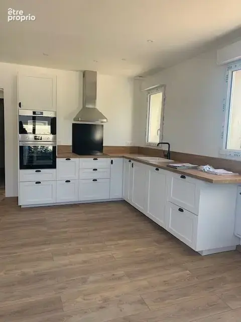 Appartement à PARCAY-MESLAY