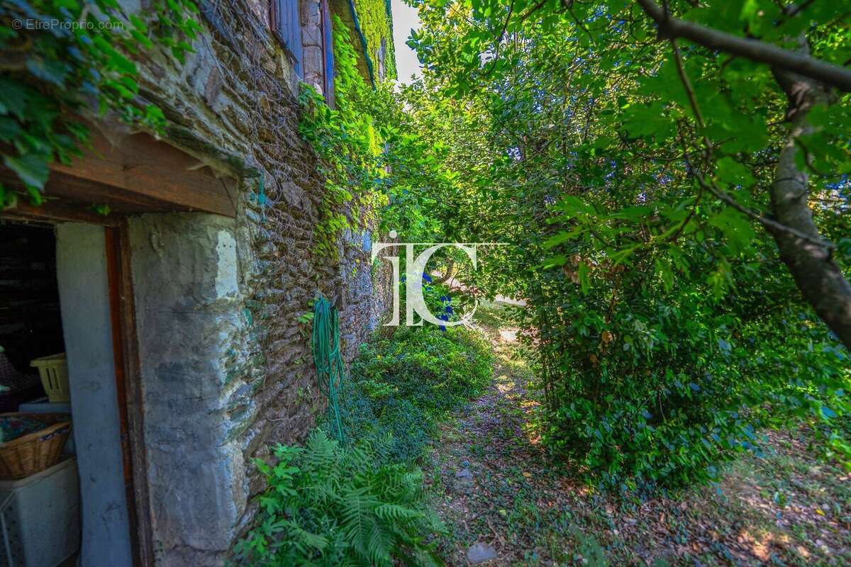 Authentique mas du xviiie à rénover, 29 hectares de terrain - photo 18